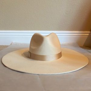 Lack of Color Montana Ivory Bone